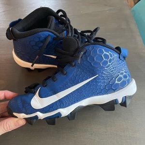 Nike Trout 856 -Boys baseball cleats - Size 2 - Barely used!